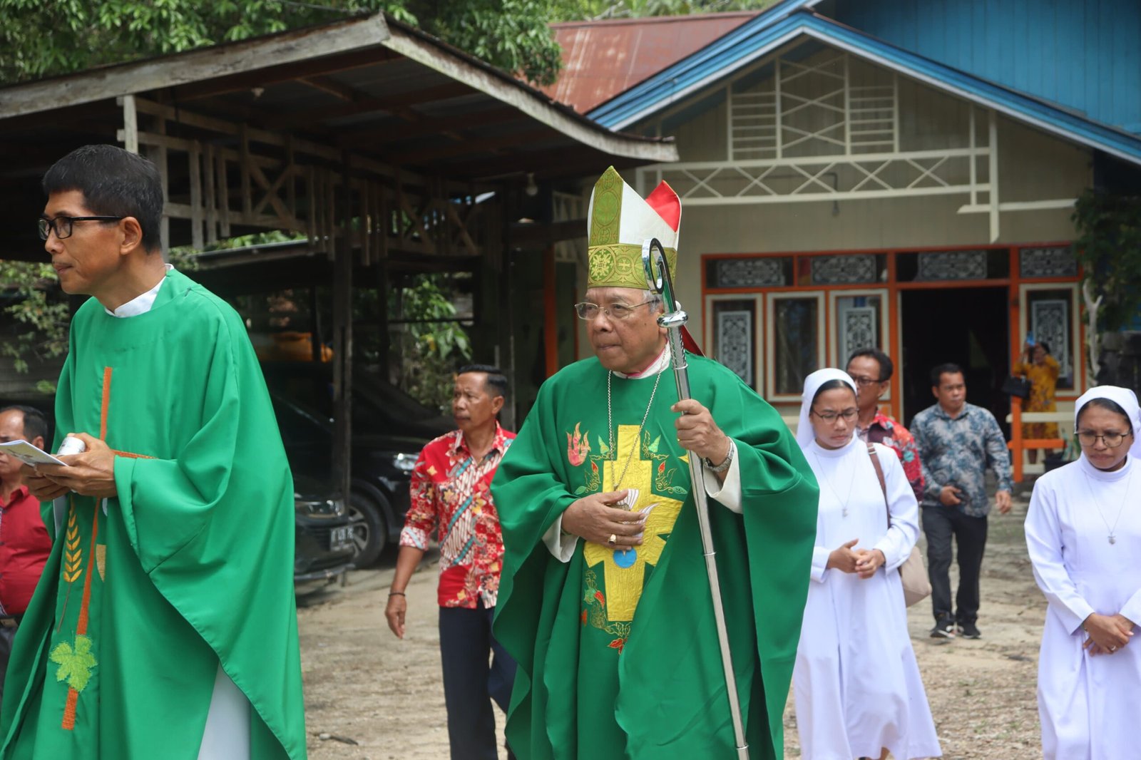 Uskup Agung Samarinda Pimpin Misa Akbar HUT ke-50 Gereja Rabuni Stasi Muara Bunyut