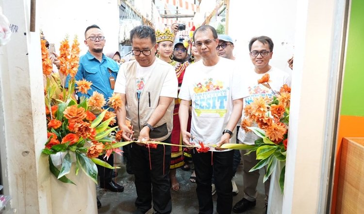 Pj Gubernur Kaltim Resmikan Kios Penyeimbang Gesit di Balikpapan