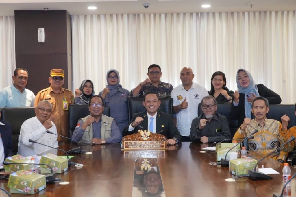Wakil Gubernur Seno Aji Terima Forkoda DOB Kaltim