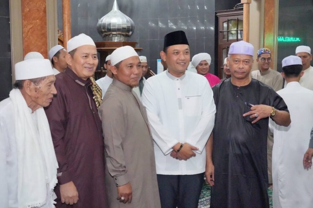 Halalbihalal di Masjid Al Fattah, Wagub Seno : Jaga Ukhuwah Islamiyah
