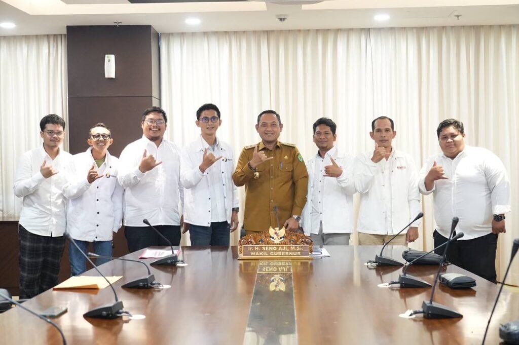 Wagub Seno Terima Silaturahmi Beyond Profesional Kaltim