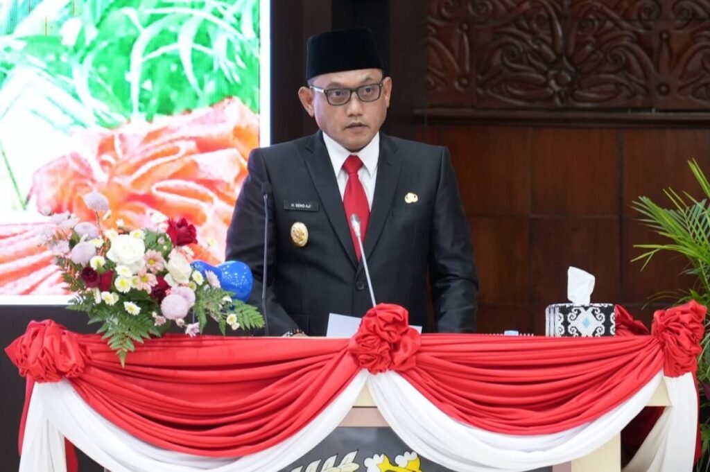 Sampaikan Tanggapan di DPRD, Wagub Seno : Pemprov Kaltim Perjuangkan Nasib Guru 3T