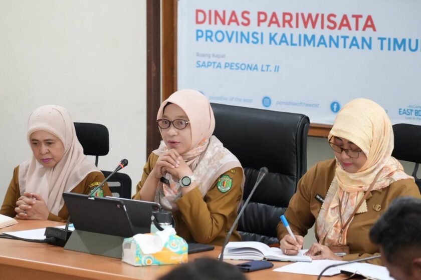 Kaltim Tuan Rumah East Borneo International Folklore Festival