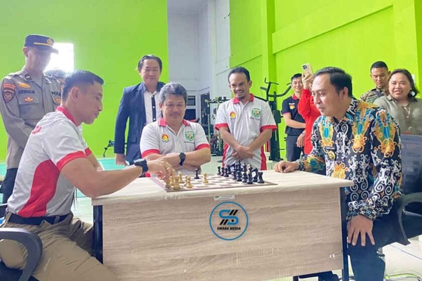 Frederick Edwin VS Dandim 0912 Kubar, Eksebisi Champion Catur Piala Bupati 2025