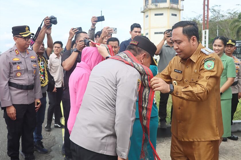 Sinergi Membangun Daerah, Bupati Kutai Barat Sambut Kunker Kapolda Kaltim di Bumi Sendawar