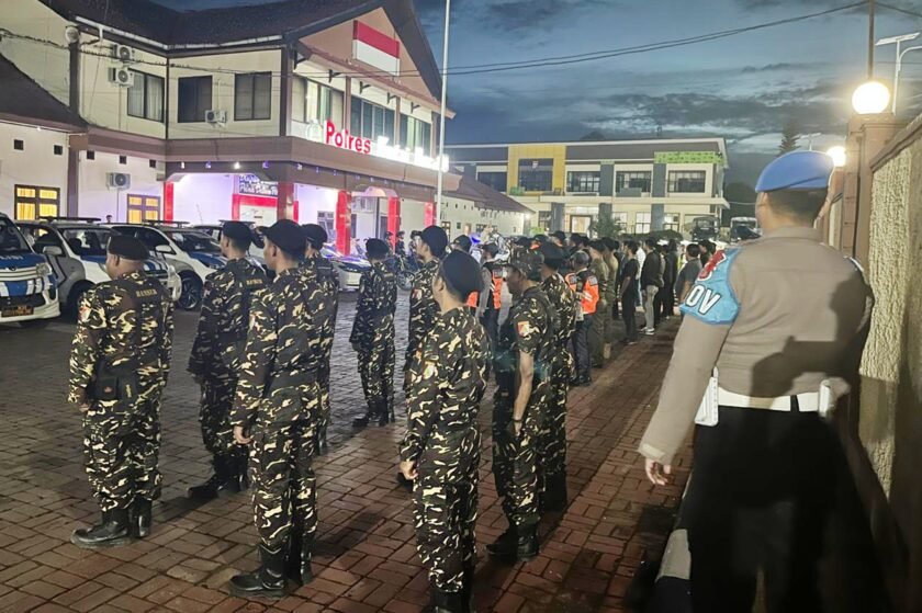 Sinergi TNI-Polri dan GP Ansor-Banser Kubar Amankan Perayaan Natal di Bumi Sendawar